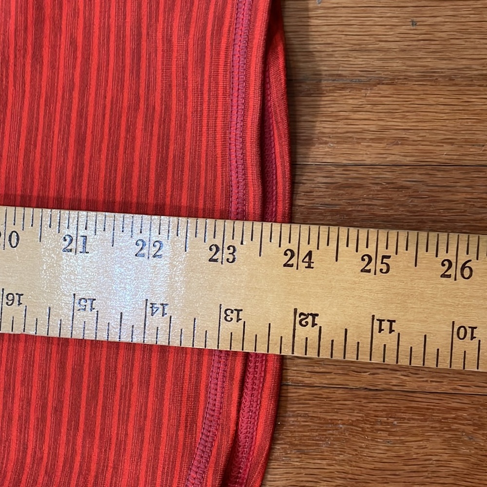 Athleta Size Medium Long Sleeve Women’s Top 3/4 zip Pocket Thumb Holes - Picture 9 of 15